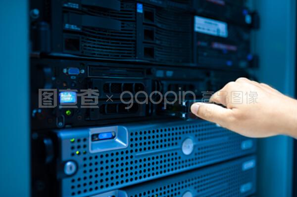 數(shù)據(jù)中心網(wǎng)絡(luò)技術(shù) 連接與管理的智能化演進